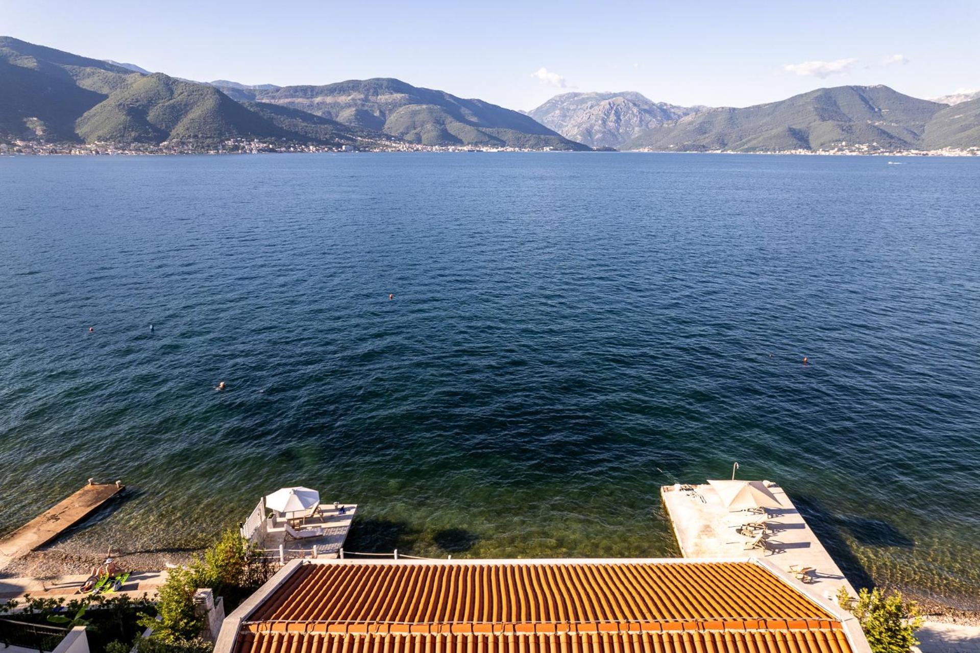 Villas Plitka Tivat Exteriör bild