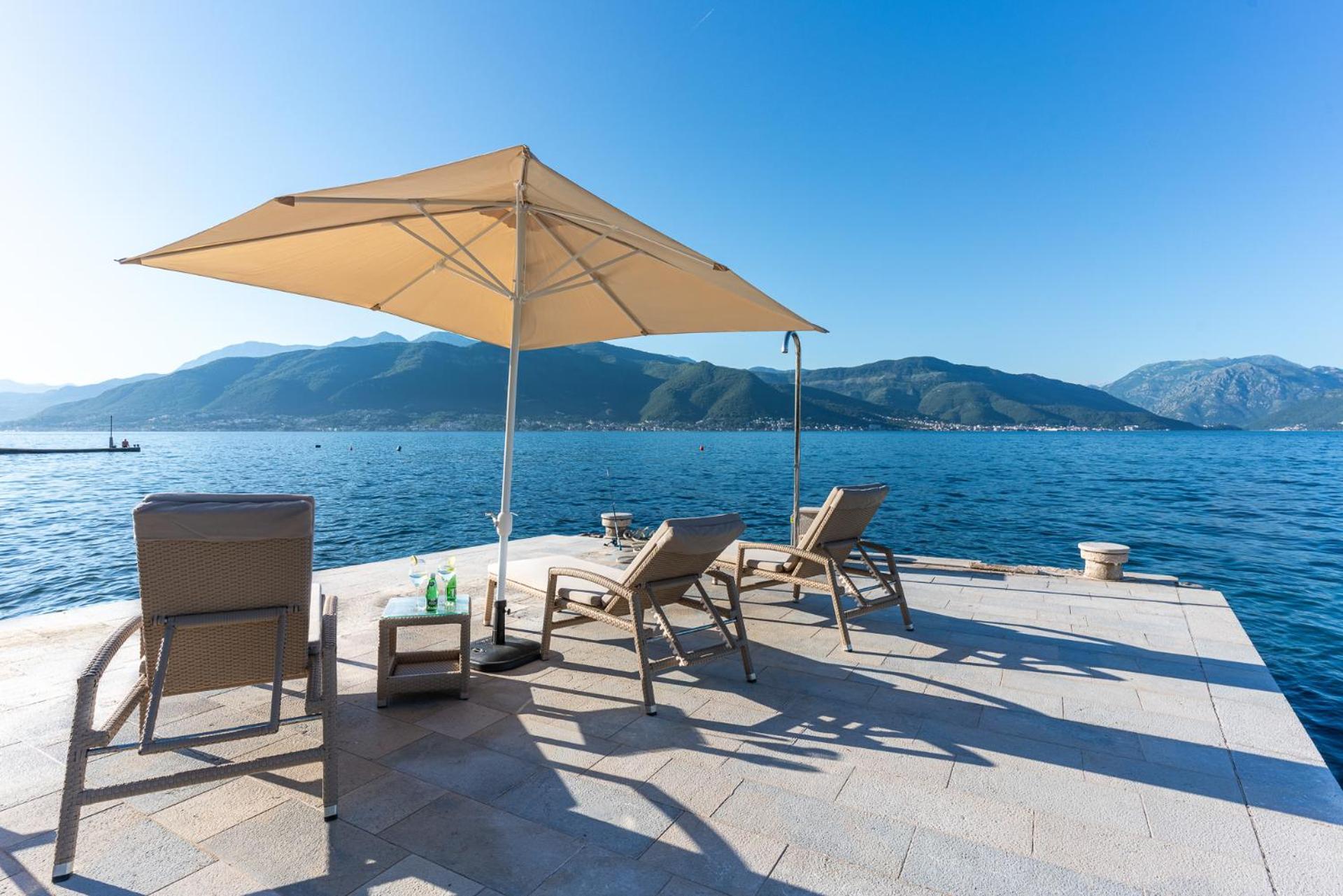 Villas Plitka Tivat Exteriör bild