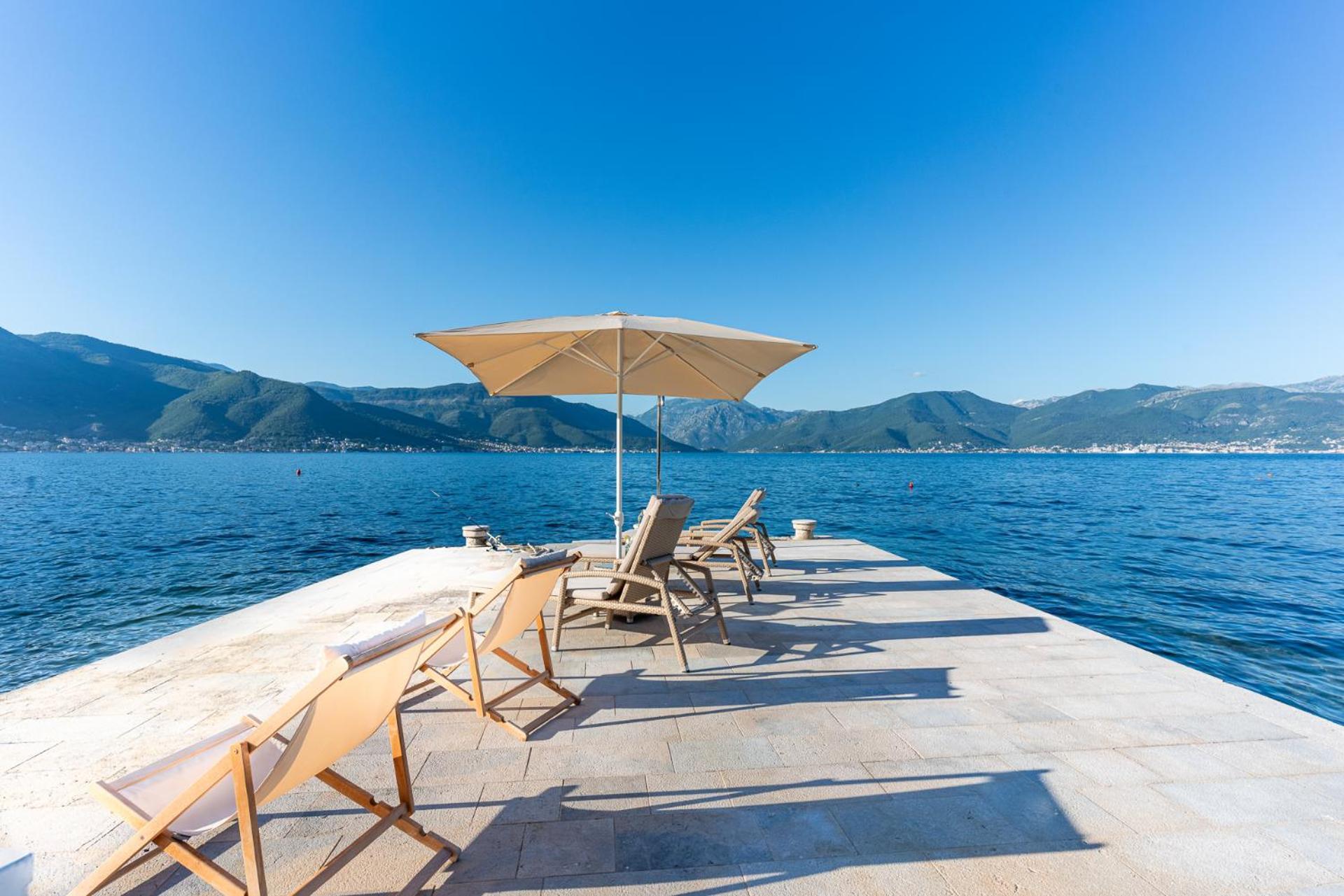 Villas Plitka Tivat Exteriör bild