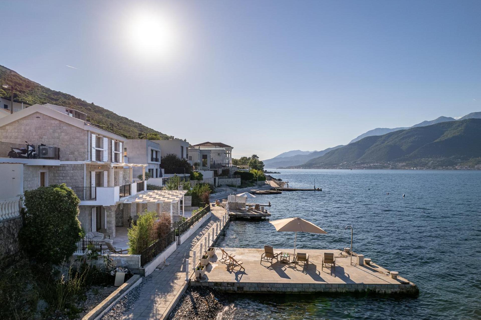 Villas Plitka Tivat Exteriör bild
