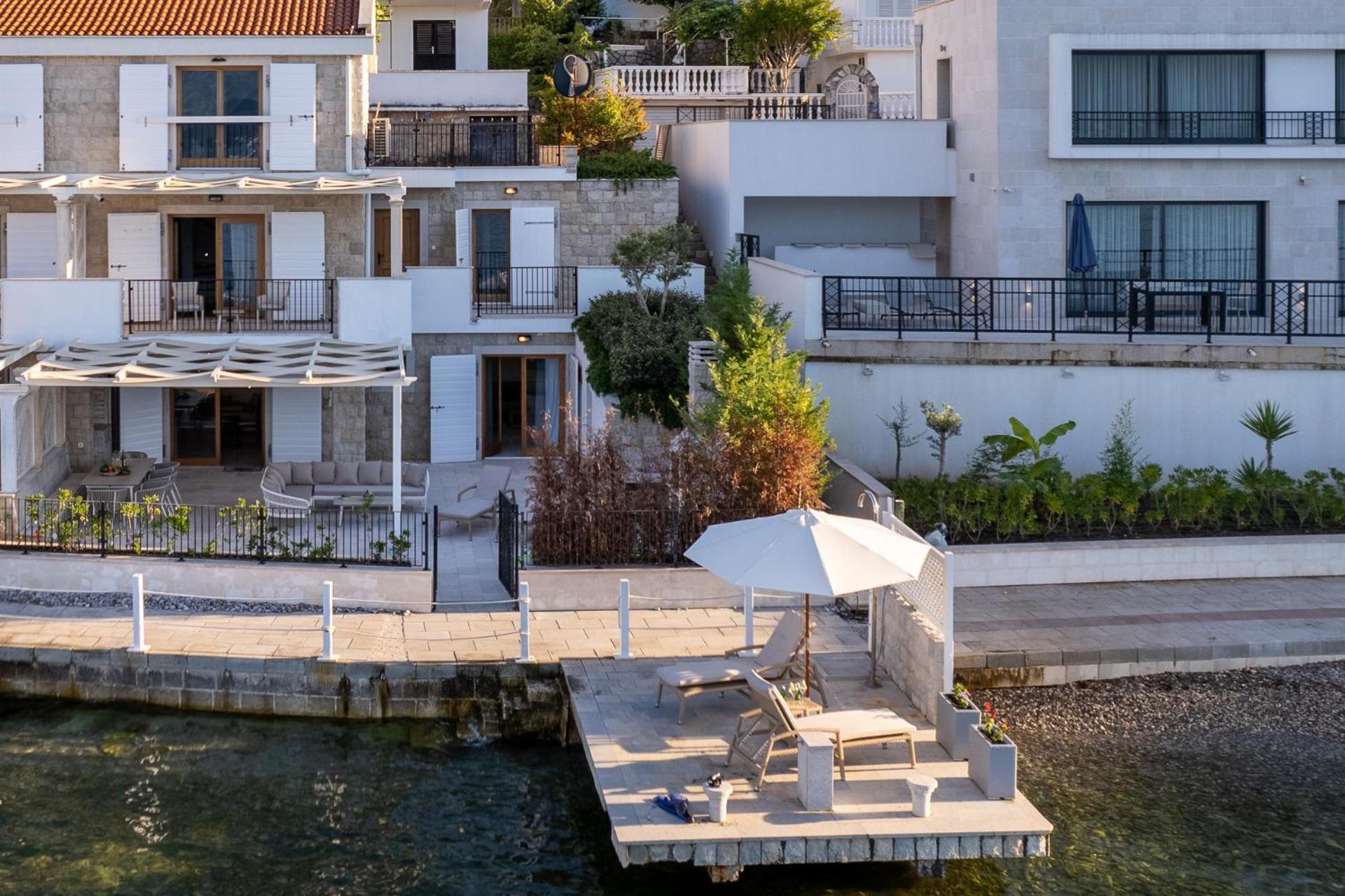 Villas Plitka Tivat Exteriör bild