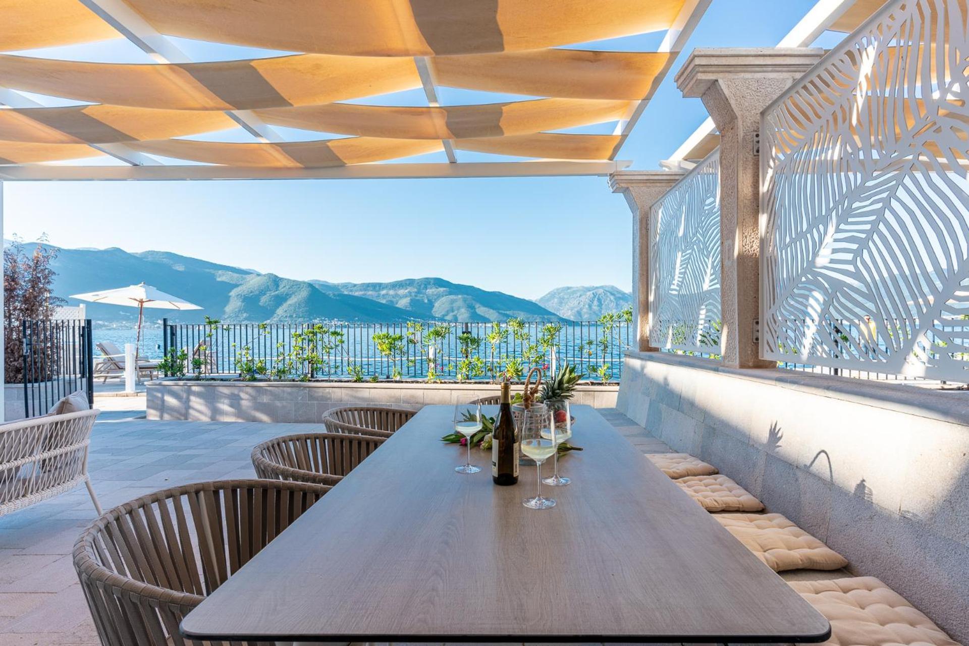 Villas Plitka Tivat Exteriör bild