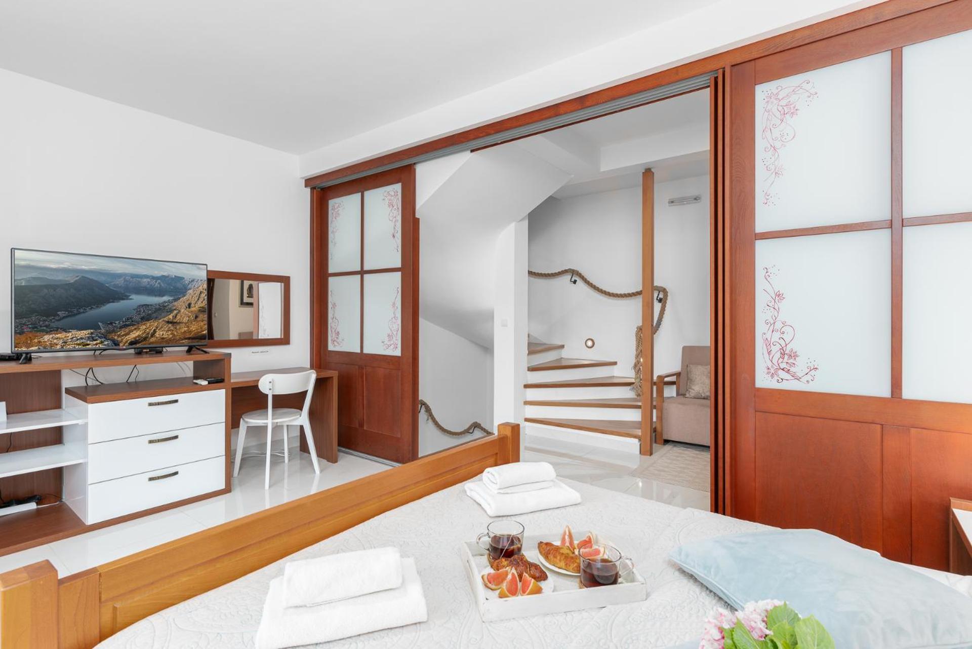 Villas Plitka Tivat Exteriör bild
