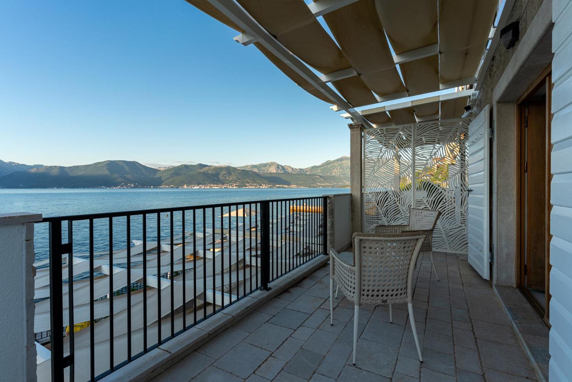 Villas Plitka Tivat Exteriör bild